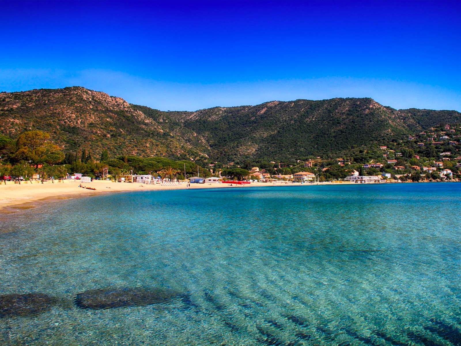 L'Apéro Gourmand - Plage Saint-Clair Le Lavandou (Crédit Photo OT Le Lavandou)